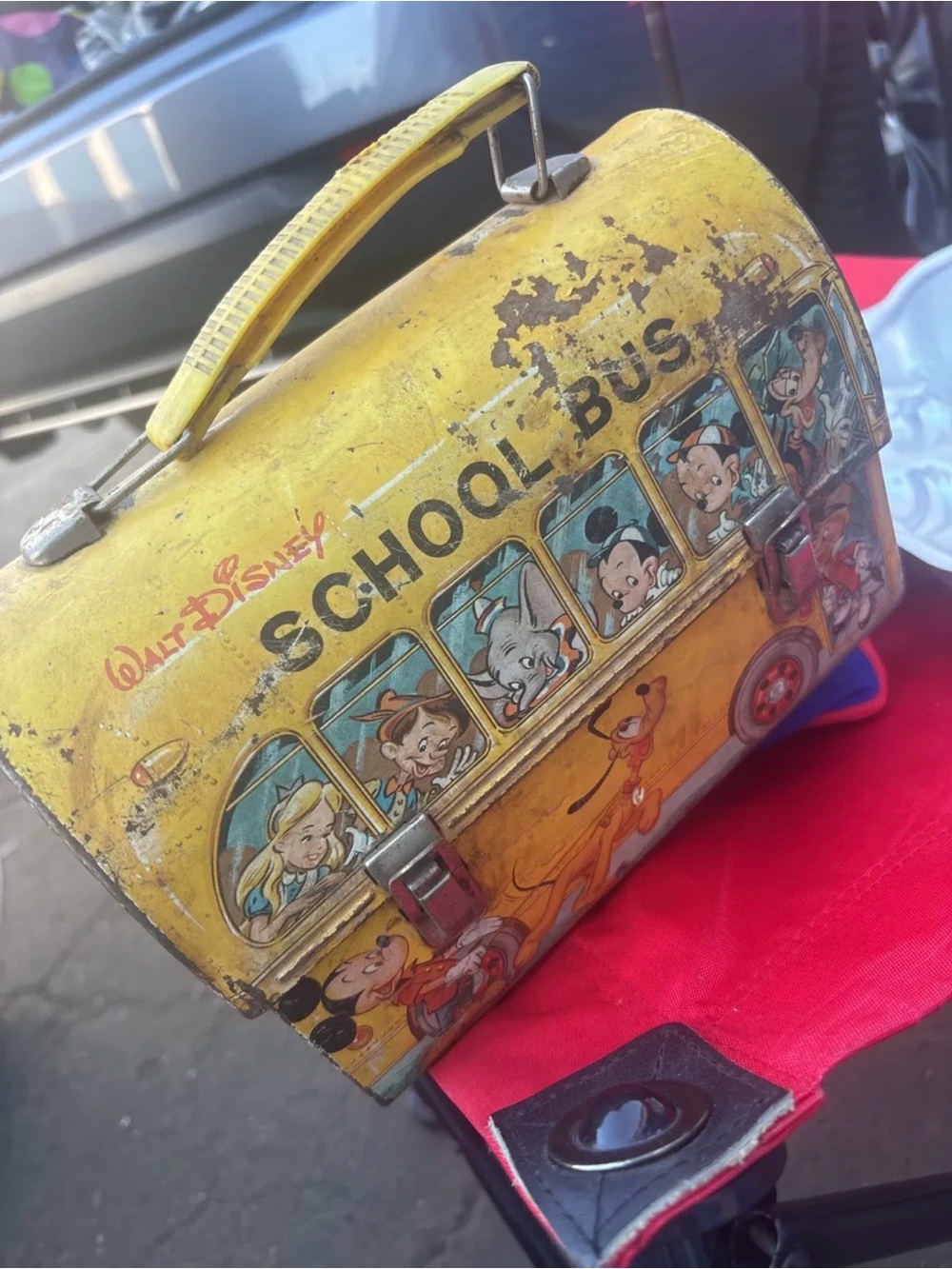 Vintage 1968 Walt Disney Aladdin School Bus Metal Lunch Box